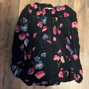 Quarter button up blouse